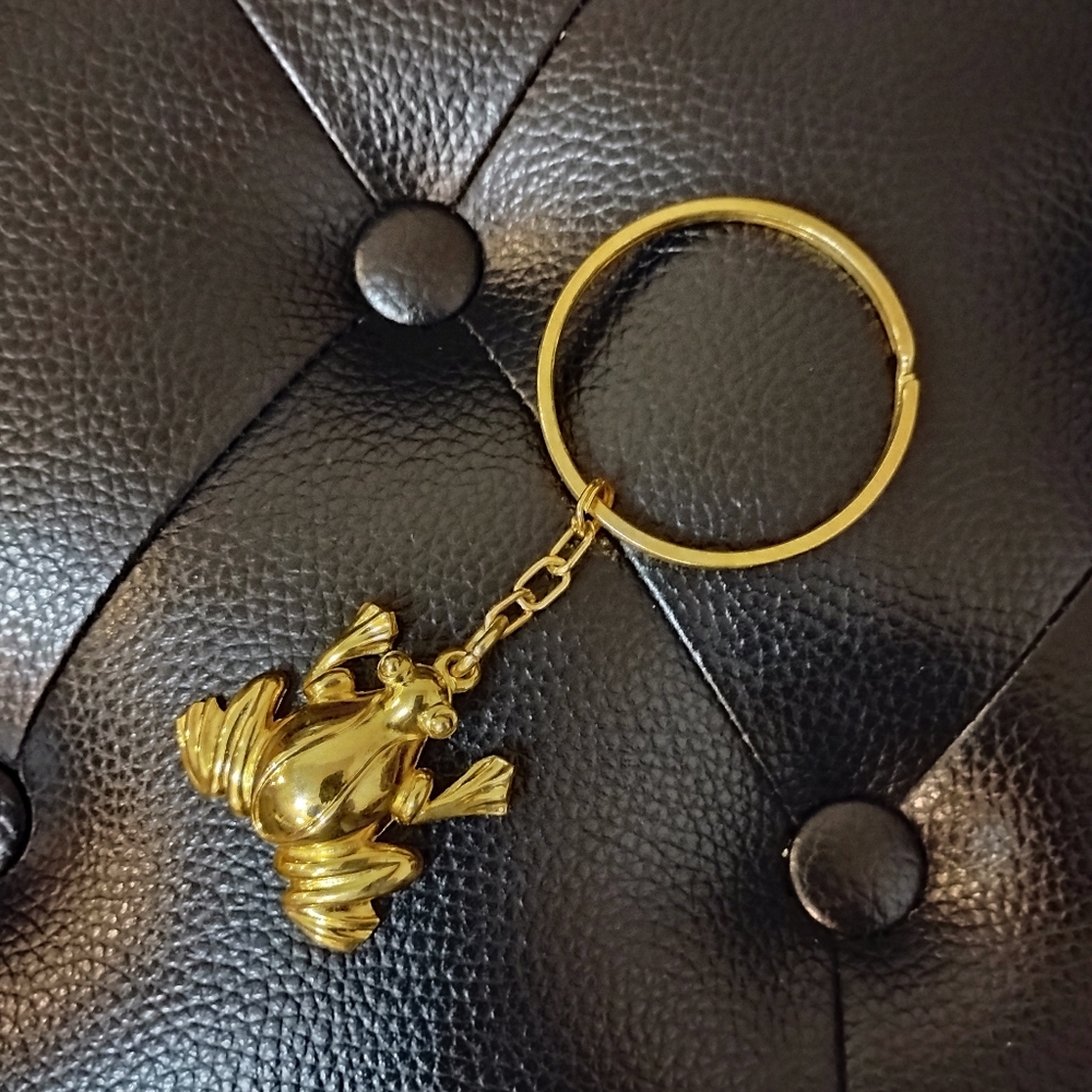 Gold Frog Keychain